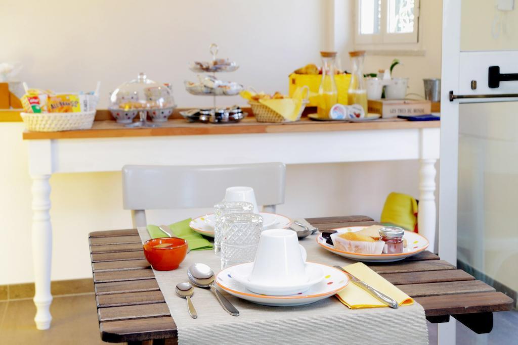 Li Rioni Bed & Breakfast Rom Eksteriør billede