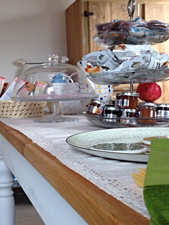 Li Rioni Bed & Breakfast Rom Eksteriør billede